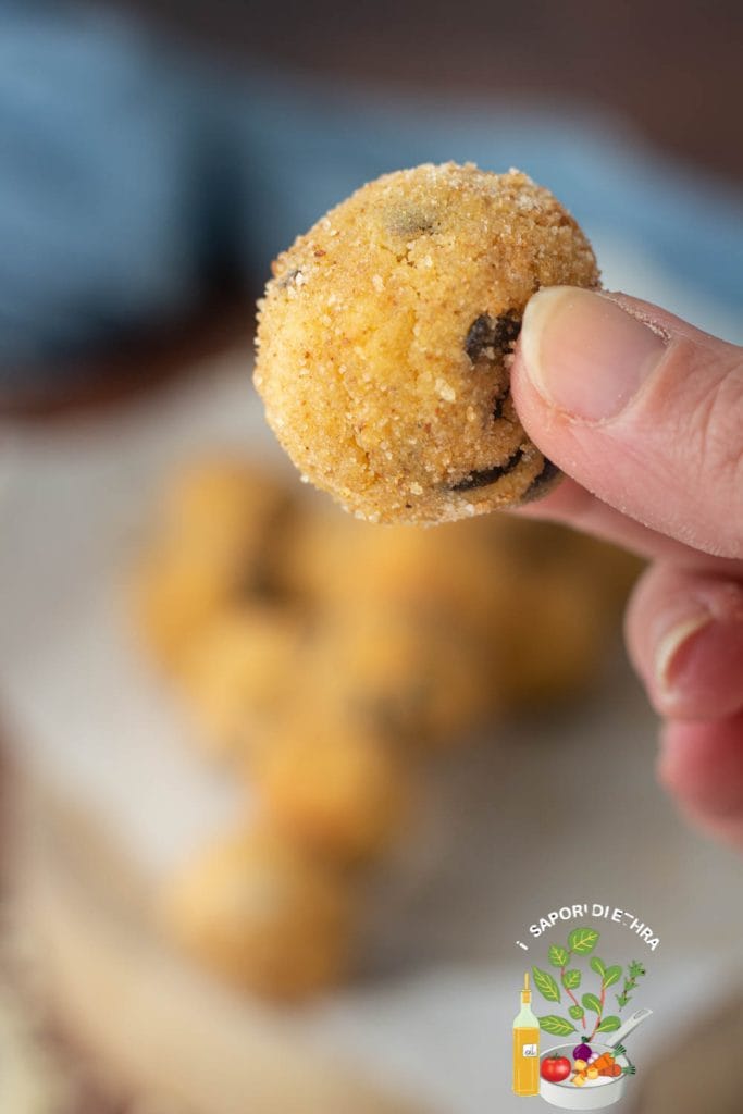 Kichererbsen- und Olivenfrikadellen im Ofen oder frittiert