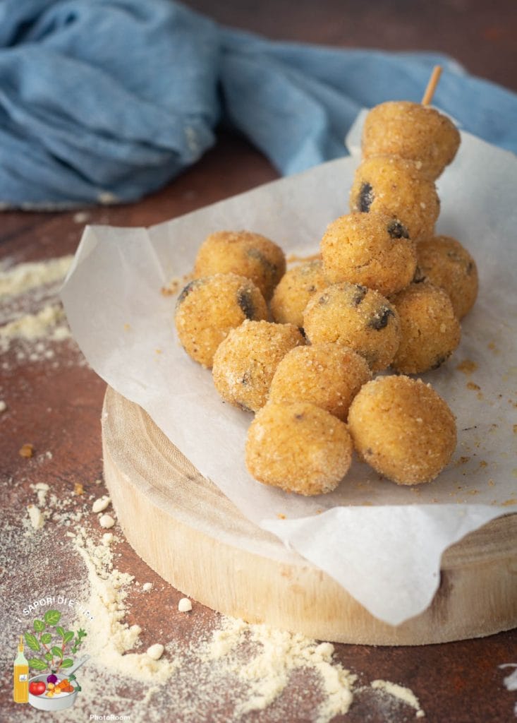 Kichererbsen- und Olivenfrikadellen im Ofen oder frittiert
