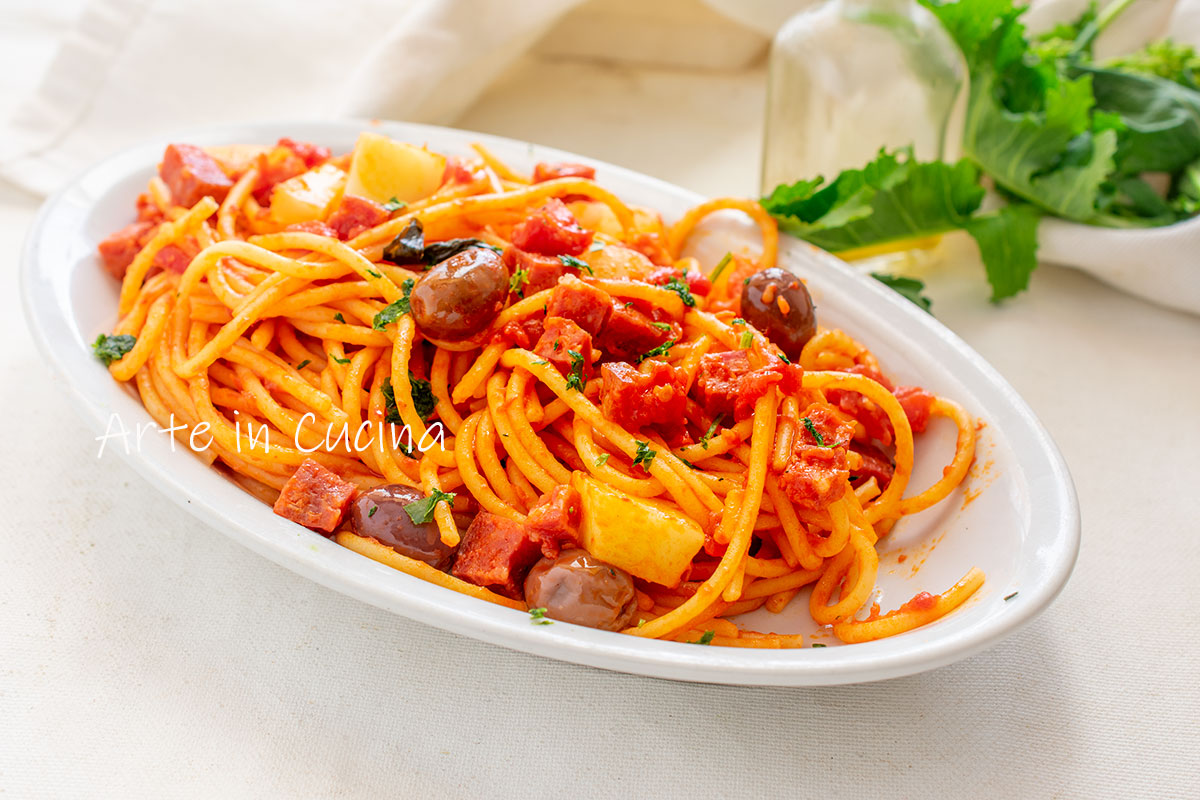 Pasta alla Vesuviana Rezept aus Neapel