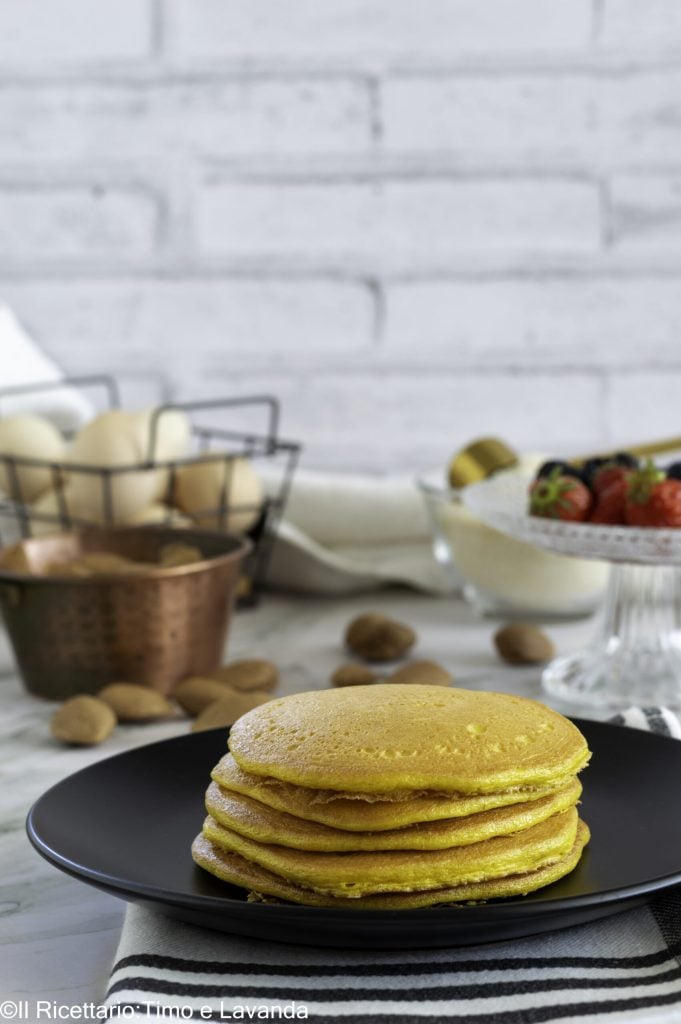 Pfannkuchen mit Mandelmehl