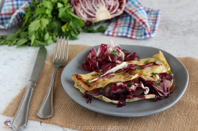 Pfannkuchen mit Radicchio und Artischocken