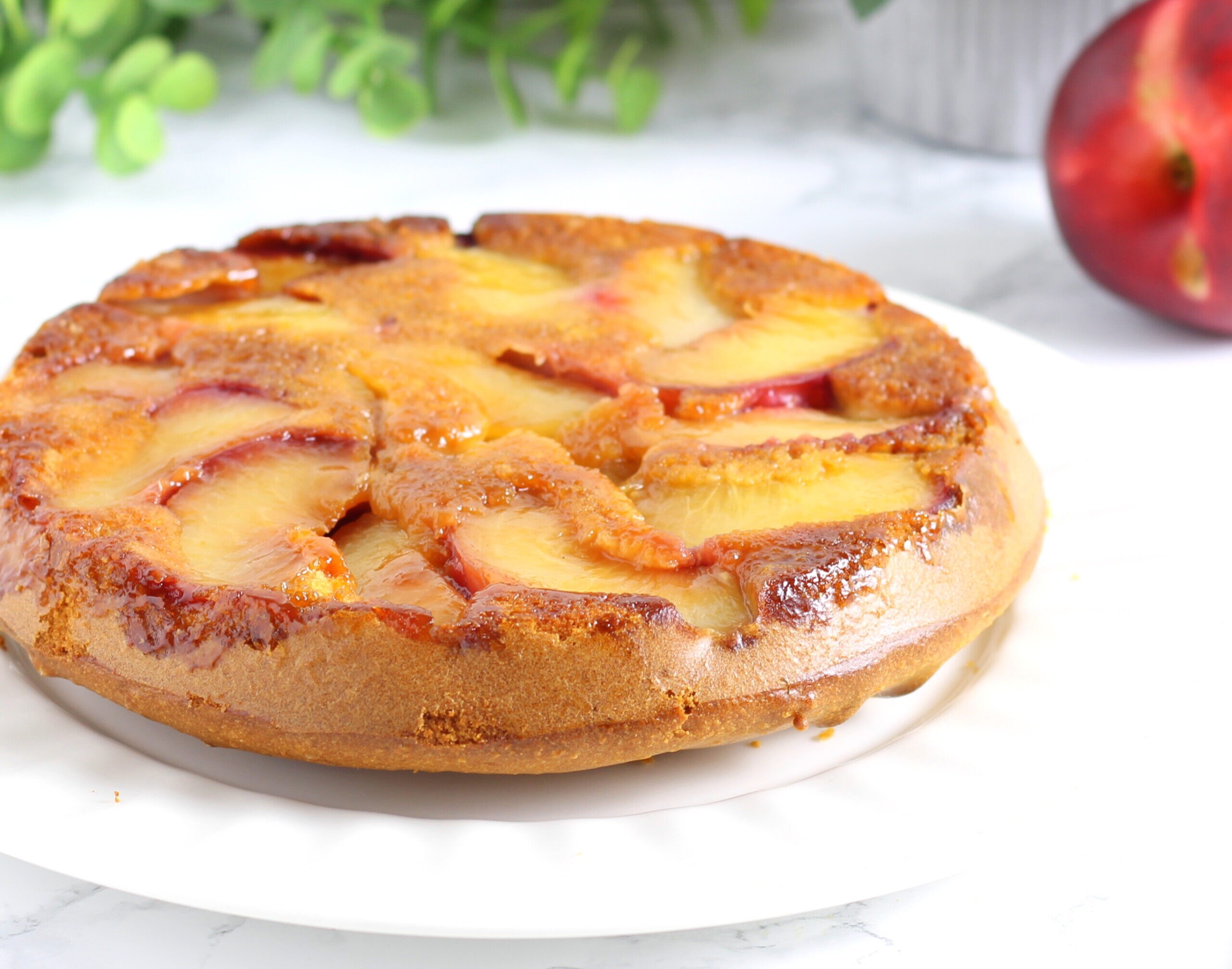 Pfirsich-Umgedrehter Kuchen