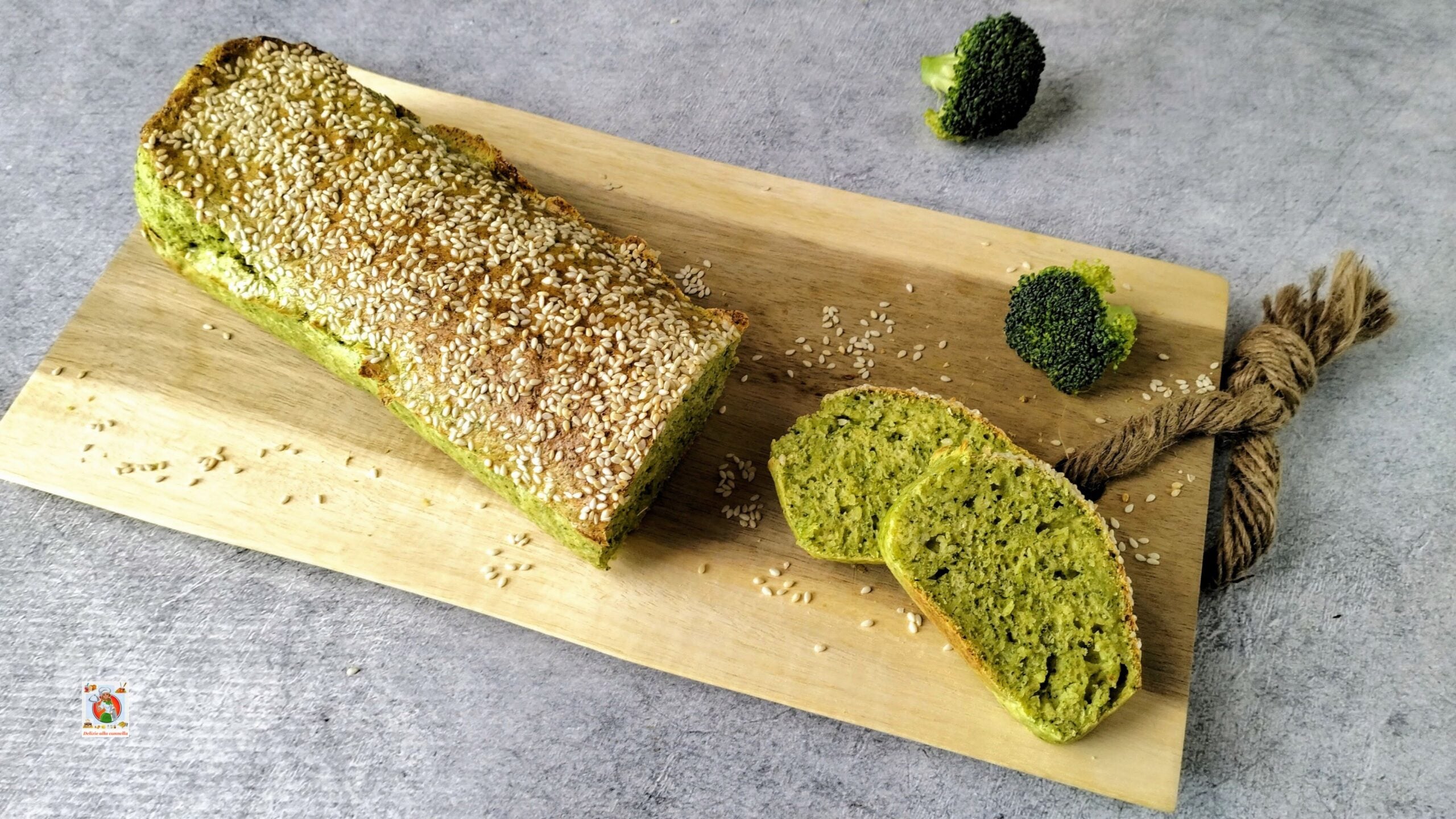 Brokkoli-Pflaumenkuchen: der weiche und schmackhafte Rustikale, perfekt für jede Gelegenheit