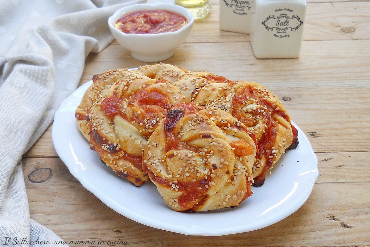 Pizzaschnecken mit Blätterteig