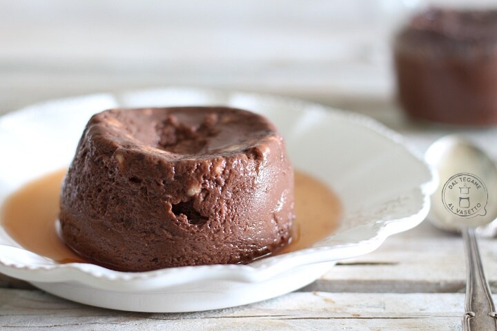 Pudding mit Eiweiß im Glas gekocht