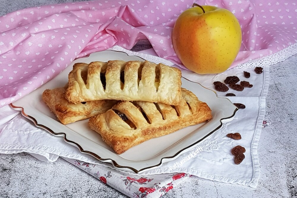 Apfel-Rosetten und Blätterteig