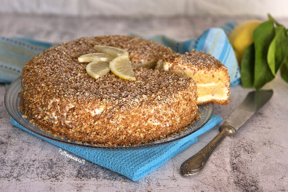 sehr weicher Kuchen gefüllt mit Ricotta-Creme