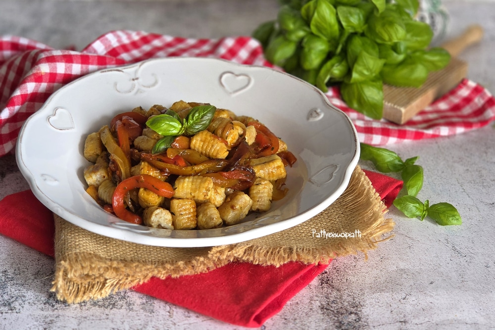 Vollkorn-Ricotta-Gnocchi mit Paprika