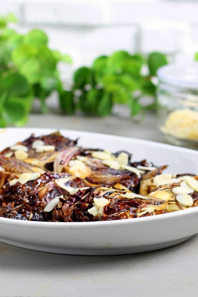 Radicchio mit Mandeln in der Heißluftfritteuse