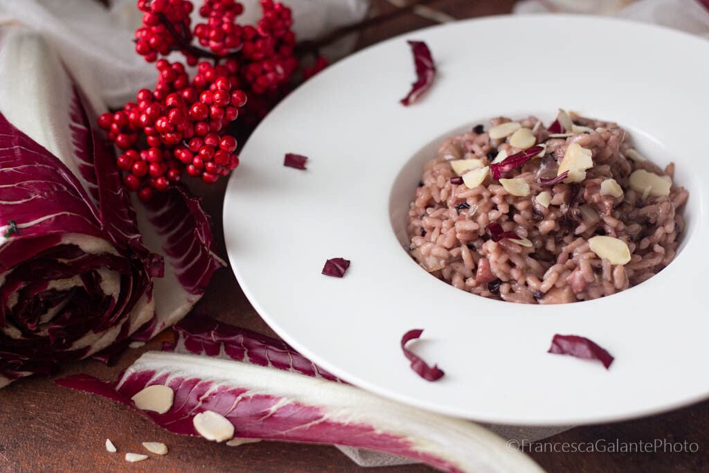 Radicchio-Risotto mit Primitivo und Mandeln