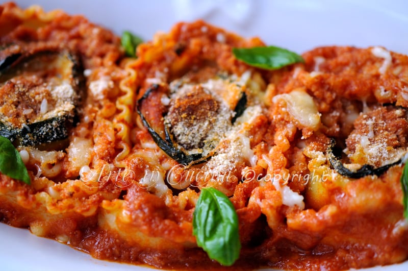 Reginette aus dem Ofen mit Fleischbällchen, Zucchini und Käse vickyart arte in cucina