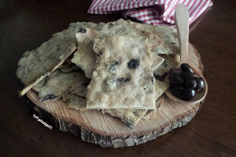 trockene Focaccia mit Oliven