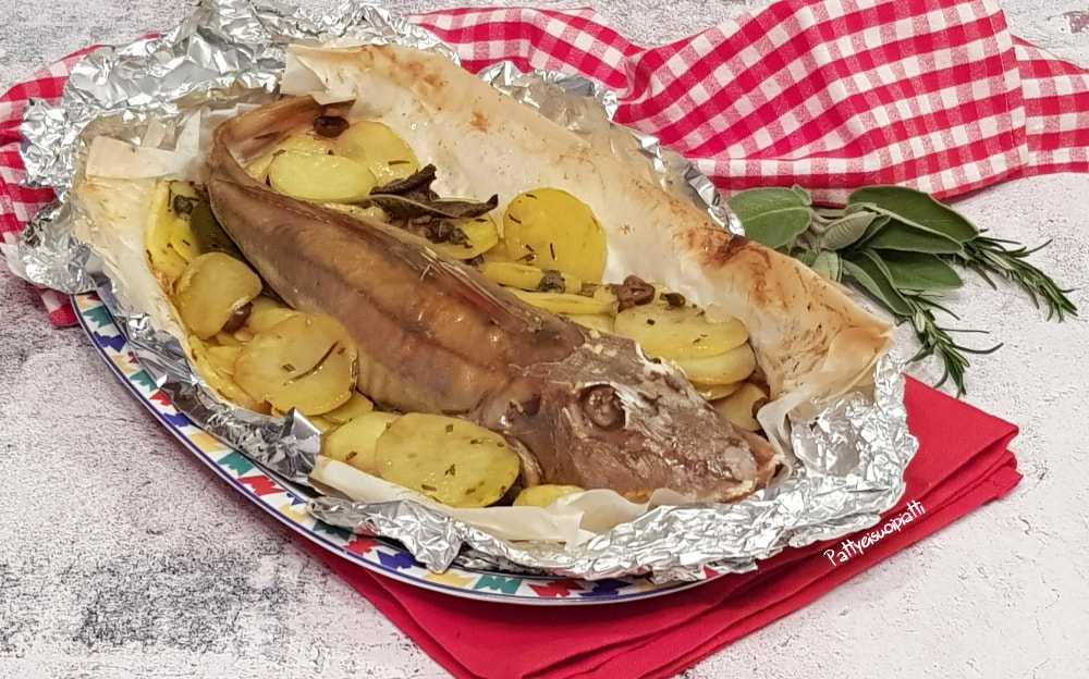 Knurrhahn in der Folie im Ofen gebacken