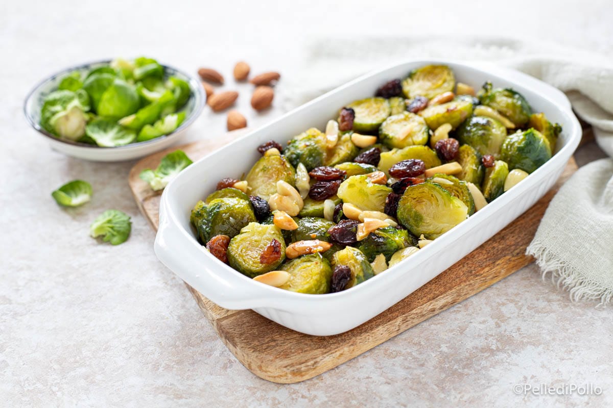 Rosenkohl mit Mandeln und Rosinen