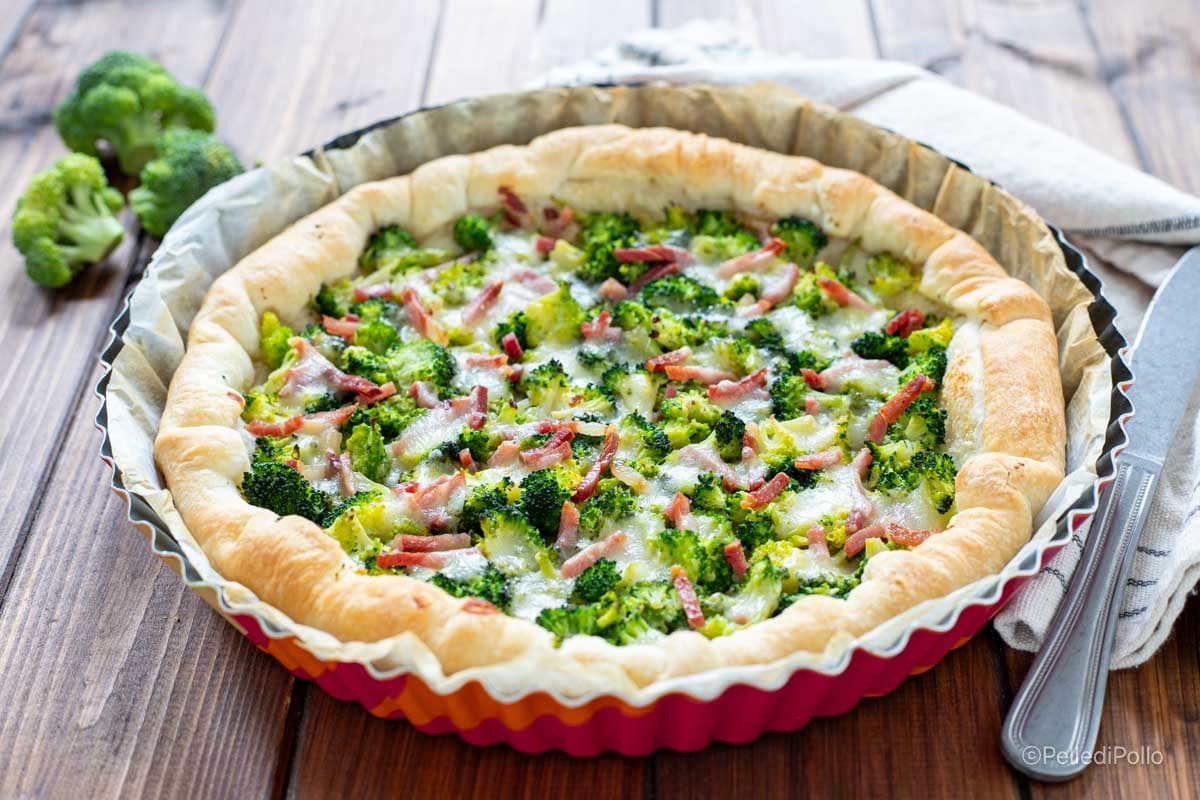 Salzige Torte mit Brokkoli und Speck