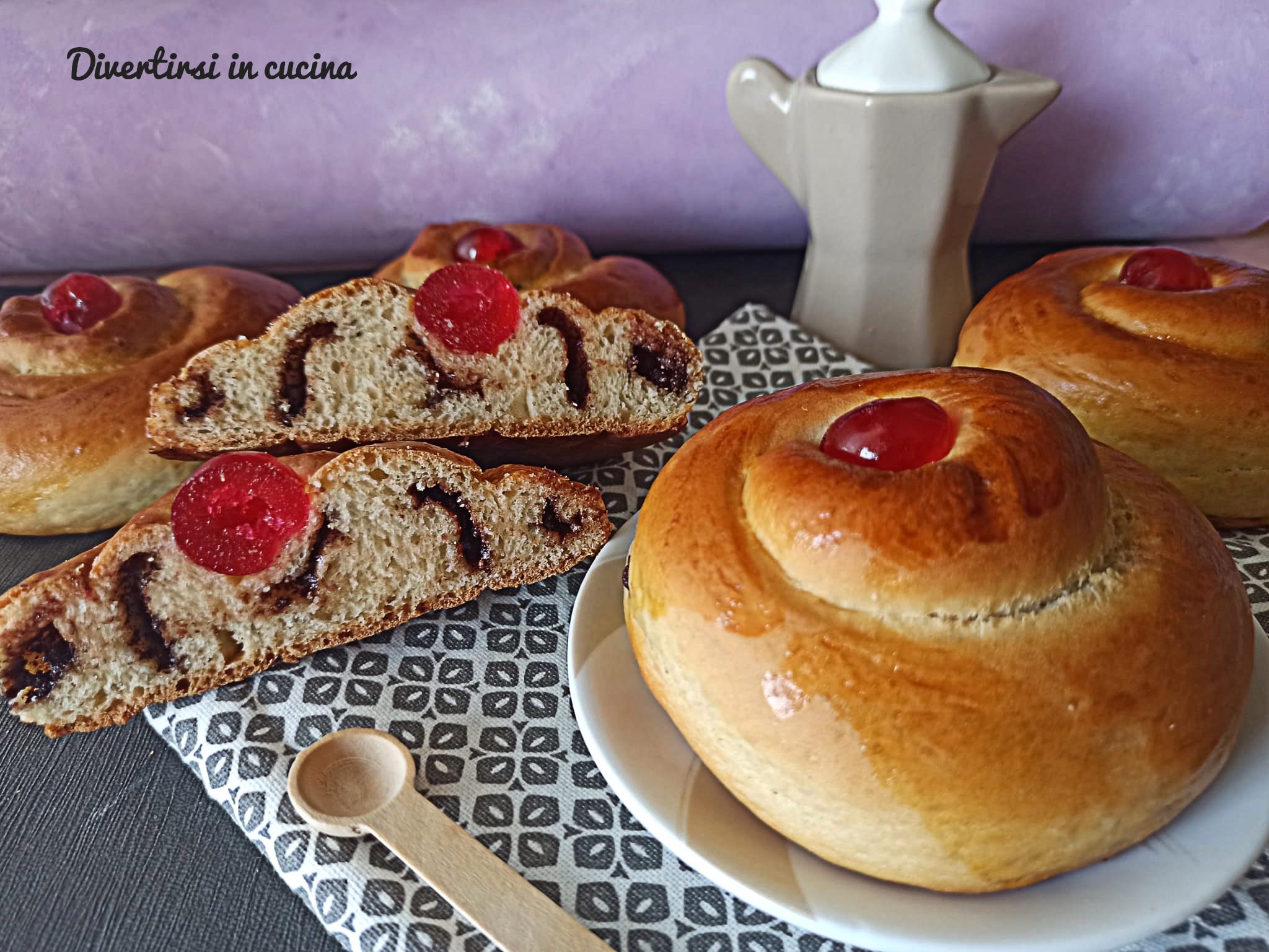 Gefüllte Nutella-Schnecken