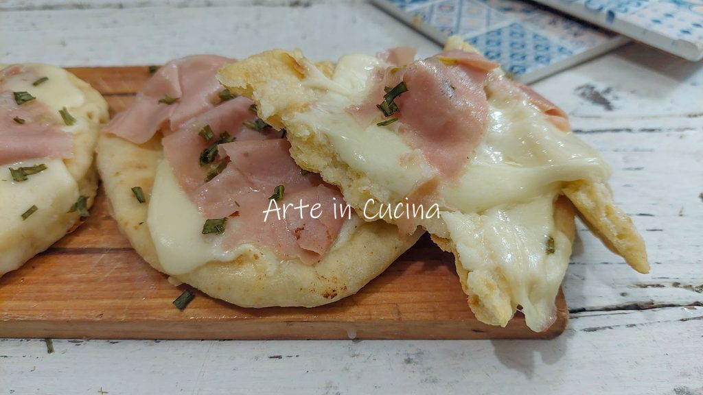 SCHNELLE PFANNEN-PIZZETTEN