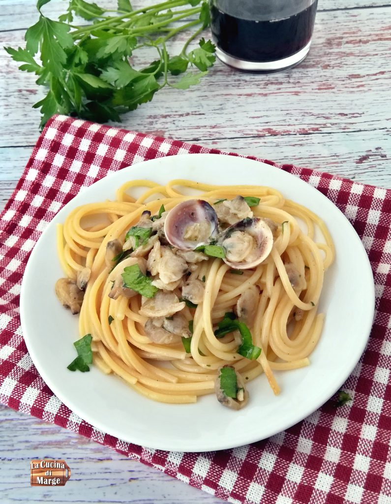 TK-MUSCHELN SPAGHETTI, ist ein klassisches Hauptgericht der italienischen Küche, ein schmackhaftes, schnelles und einfach zuzubereitendes Gericht
