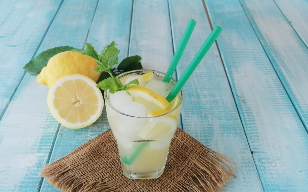 FRISCHER LIMONCELLO SPRITZ SOMMERCOCKTAIL