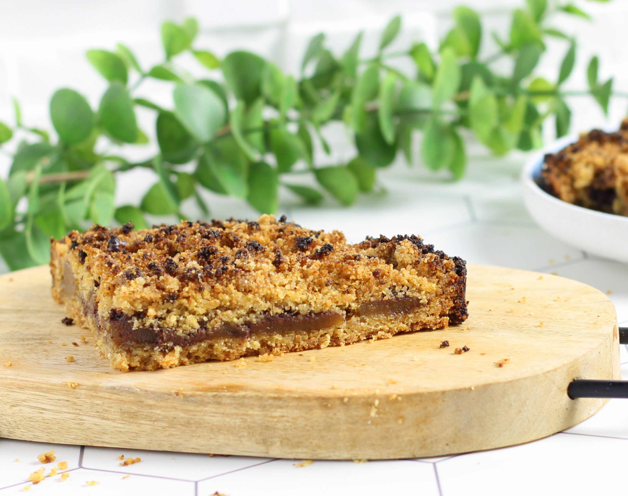 Streuselkuchen mit Birnen und Schokolade