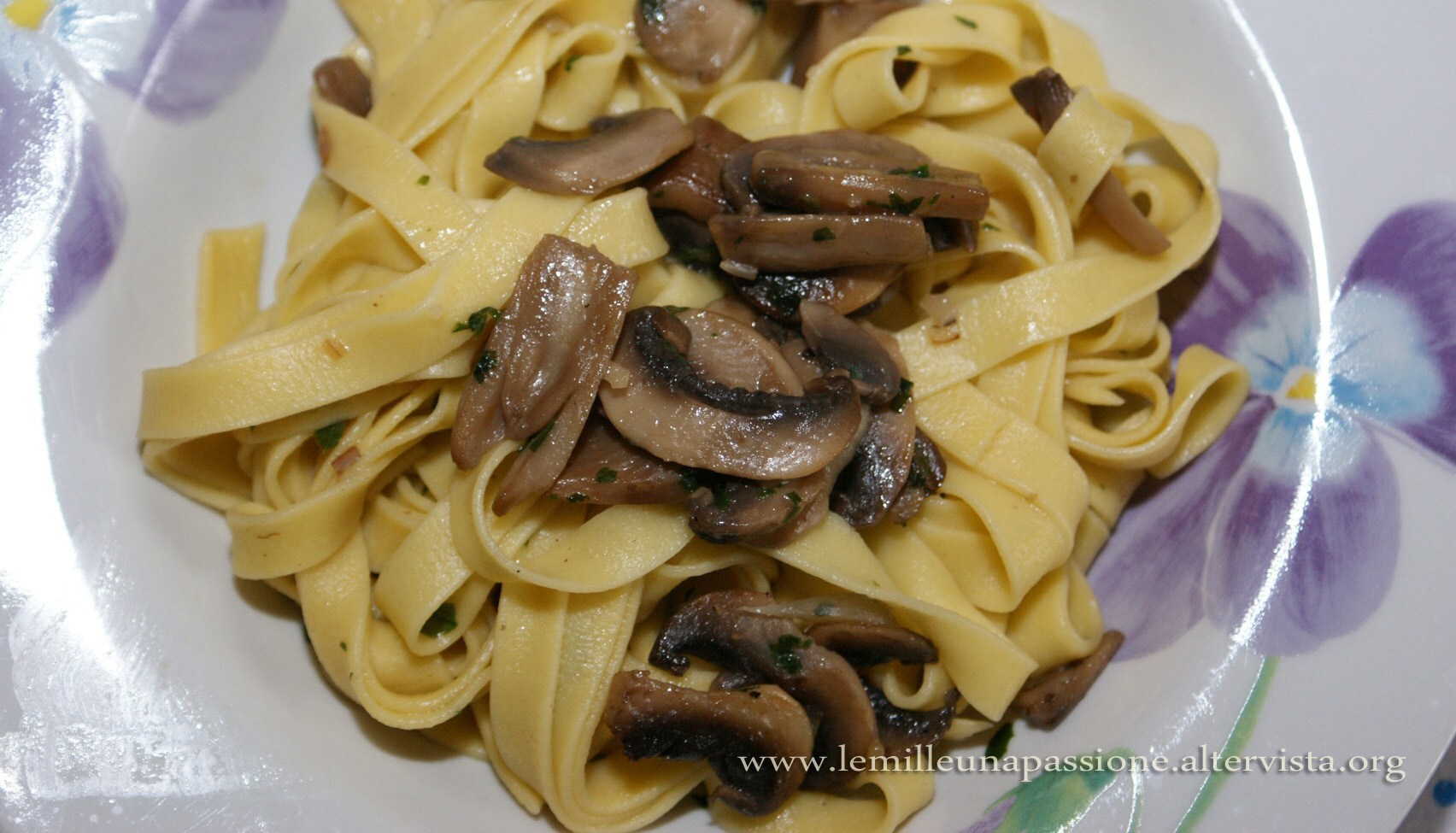 Cremige Champignon-Tagliatelle – Einfaches und köstliches vegetarisches Rezept