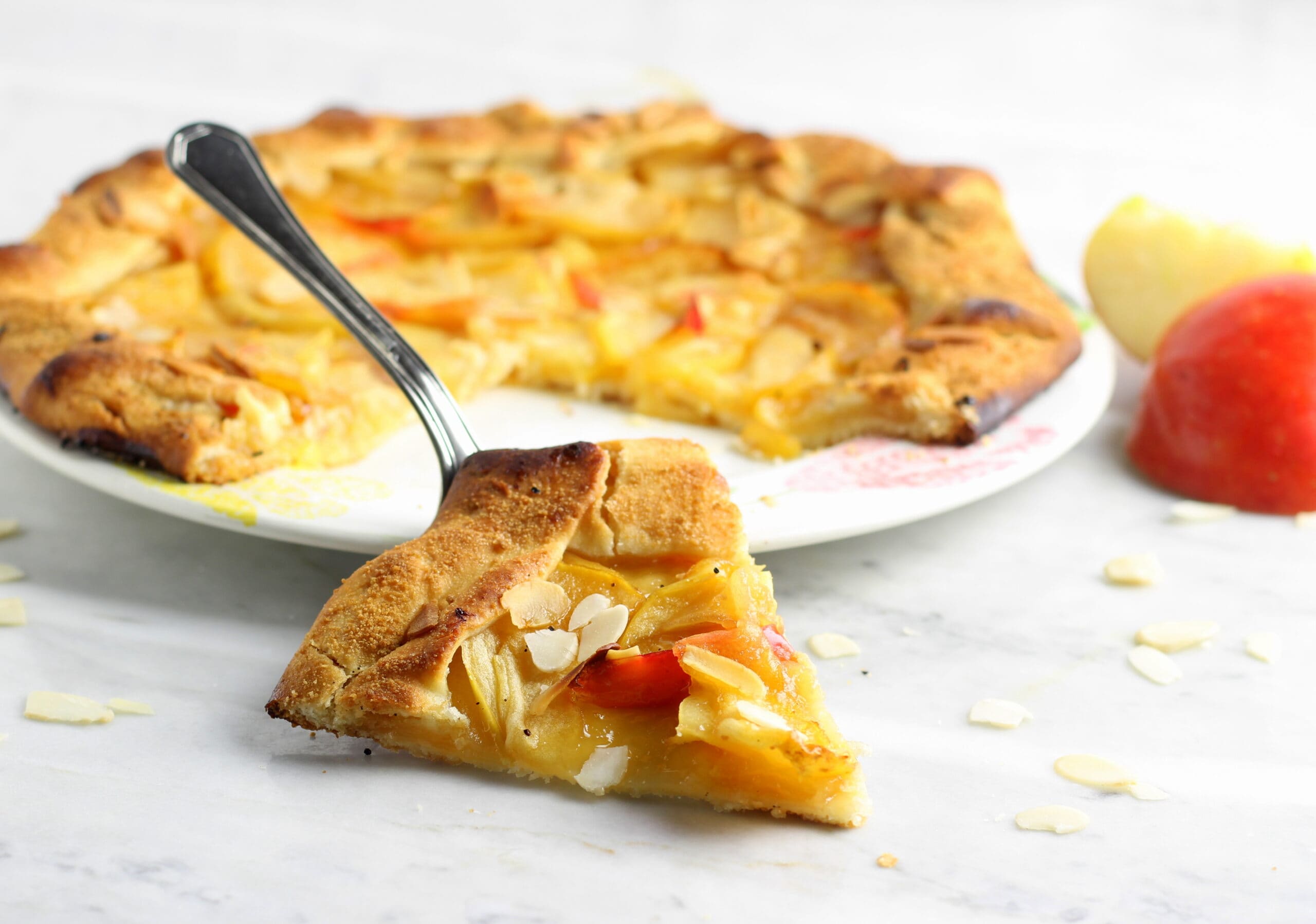 Mürbeteig-Galette mit Äpfeln