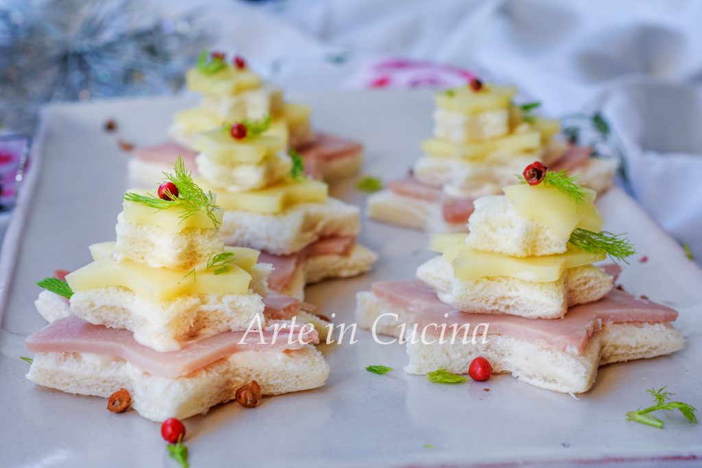 Weihnachtsbaum-Toastbrot-Tartines kalt