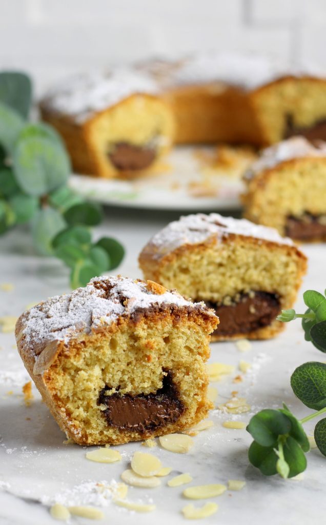 Gefüllter Kranzkuchen mit Haselnusscreme