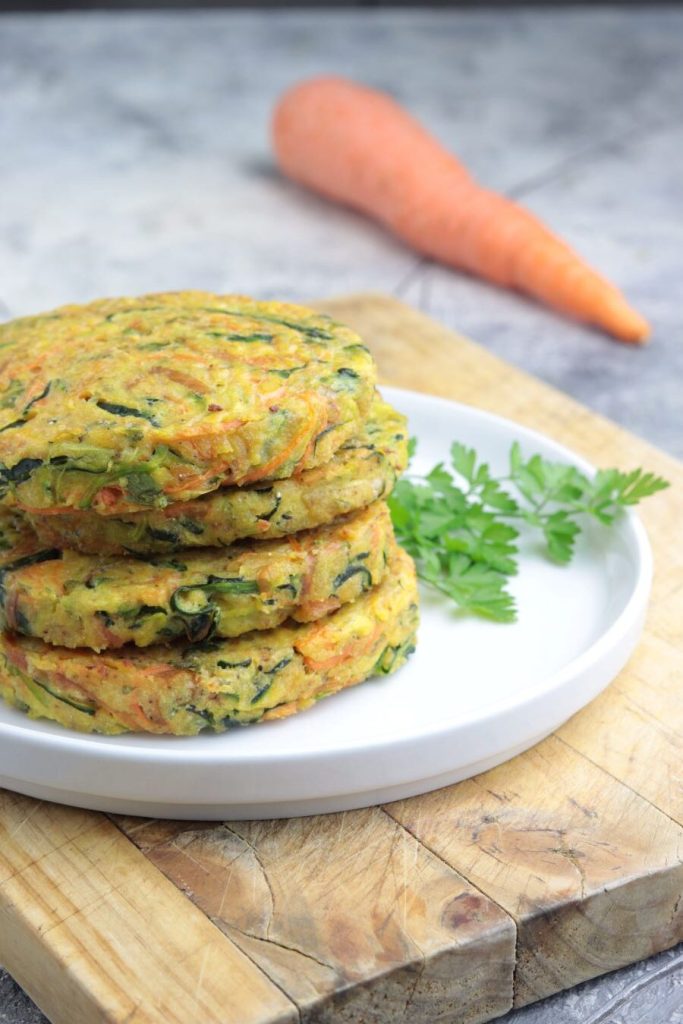 Zucchini- und Karottenburger