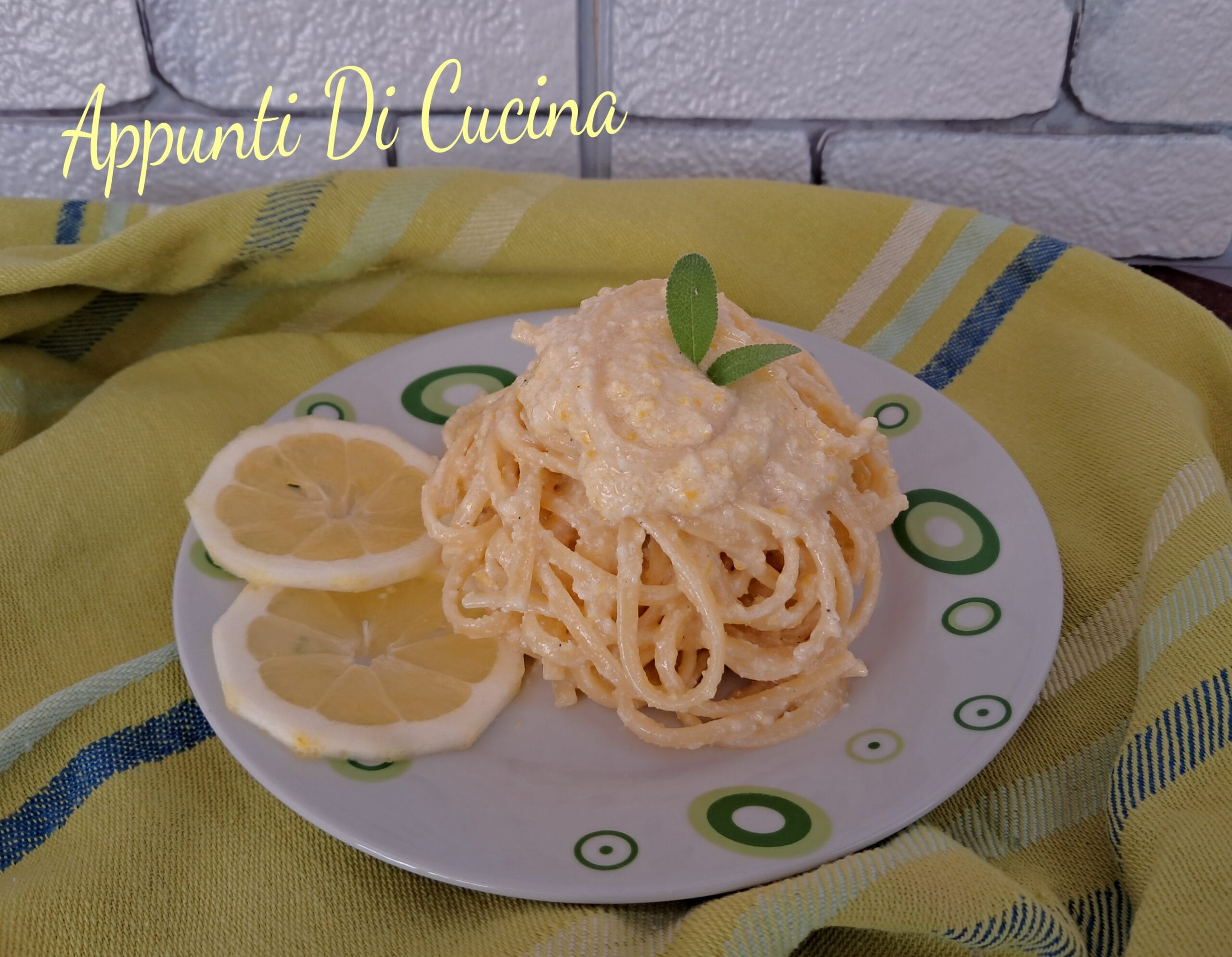 LINGUINE MIT ZITRONENPESTO