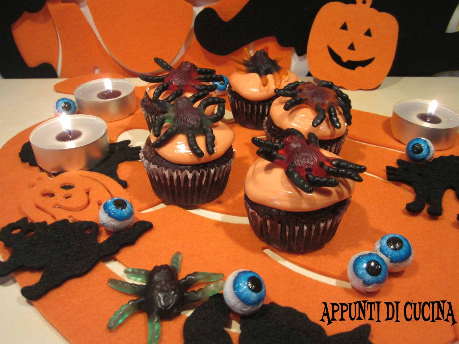 HALLOWEEN SPINNEN-CUPCAKES