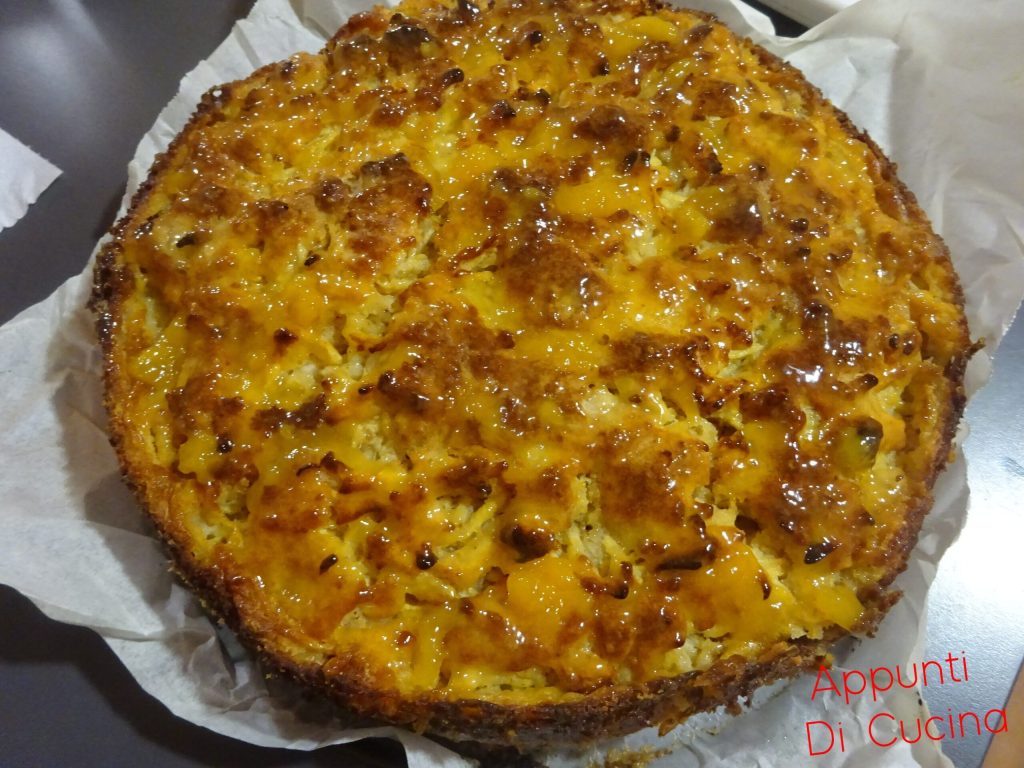 Geriebener Apfelkuchen mit Amaretti