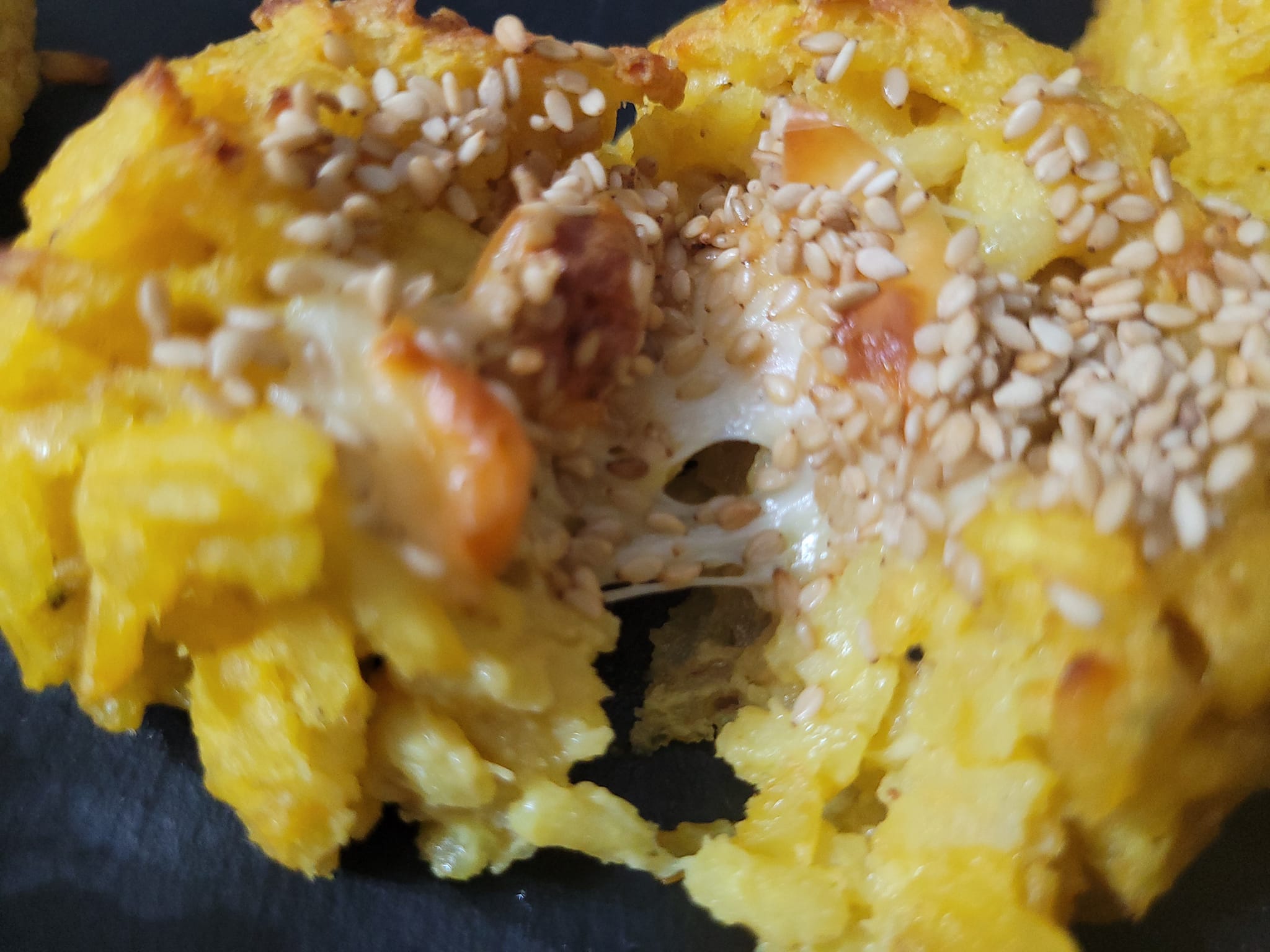 Knusprige Reisbällchen mit Scamorza in der Heißluftfritteuse