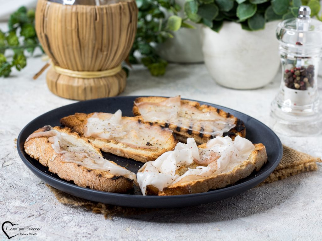 Crostini mit Lardo