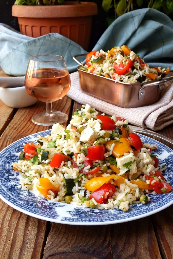 Reissalat mit Gemüse und Feta