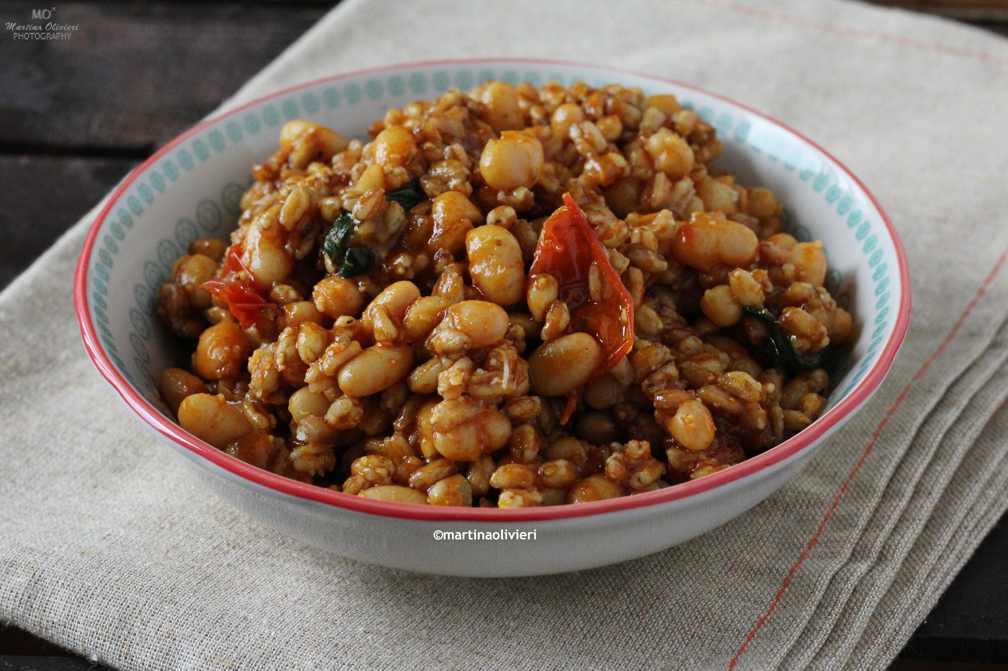 Dinkel mit Bohnen und Kirschtomaten