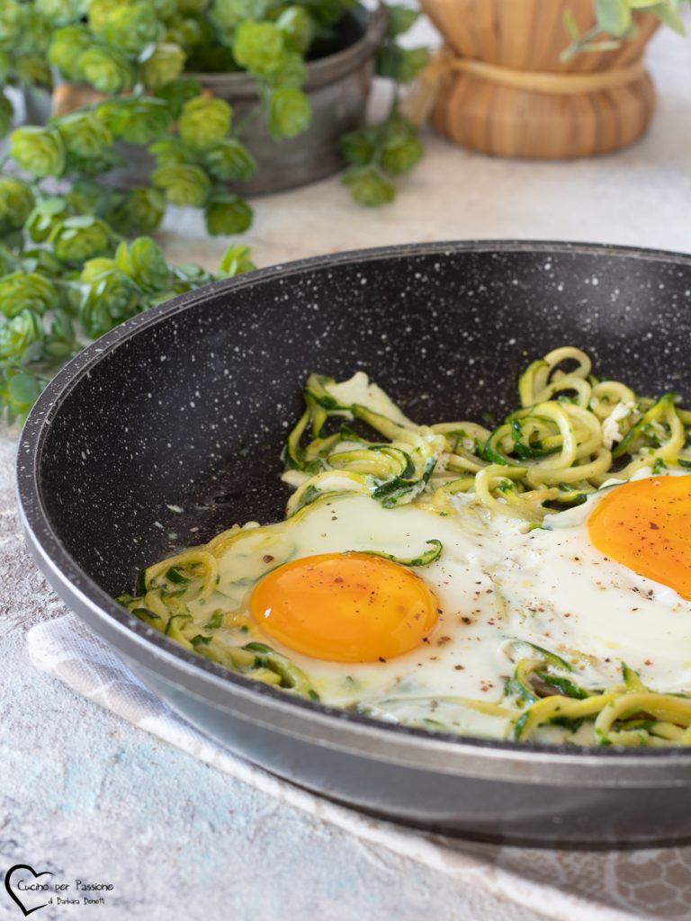 Eier mit Zucchini