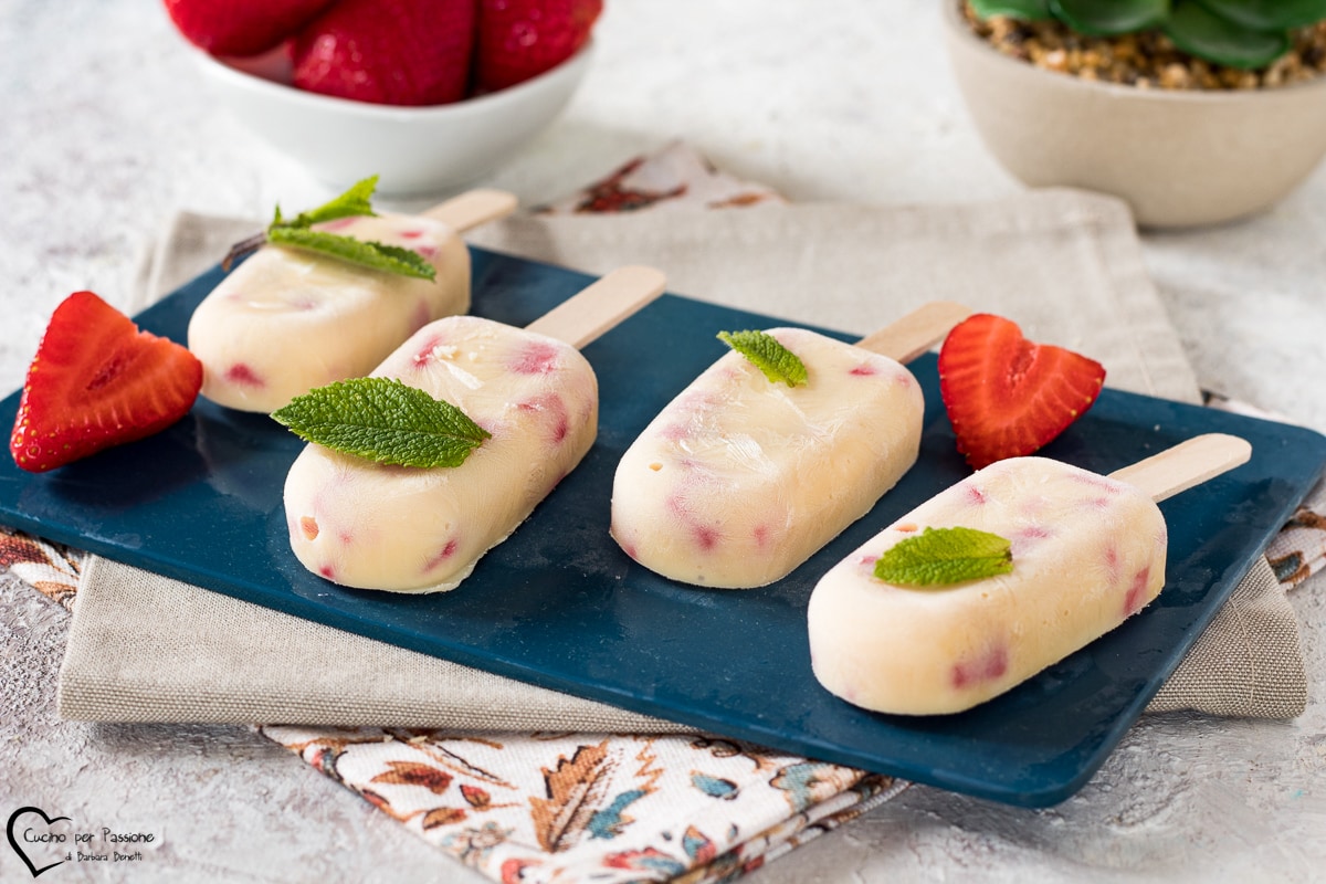 EIS MIT GRIECHISCHEM JOGHURT