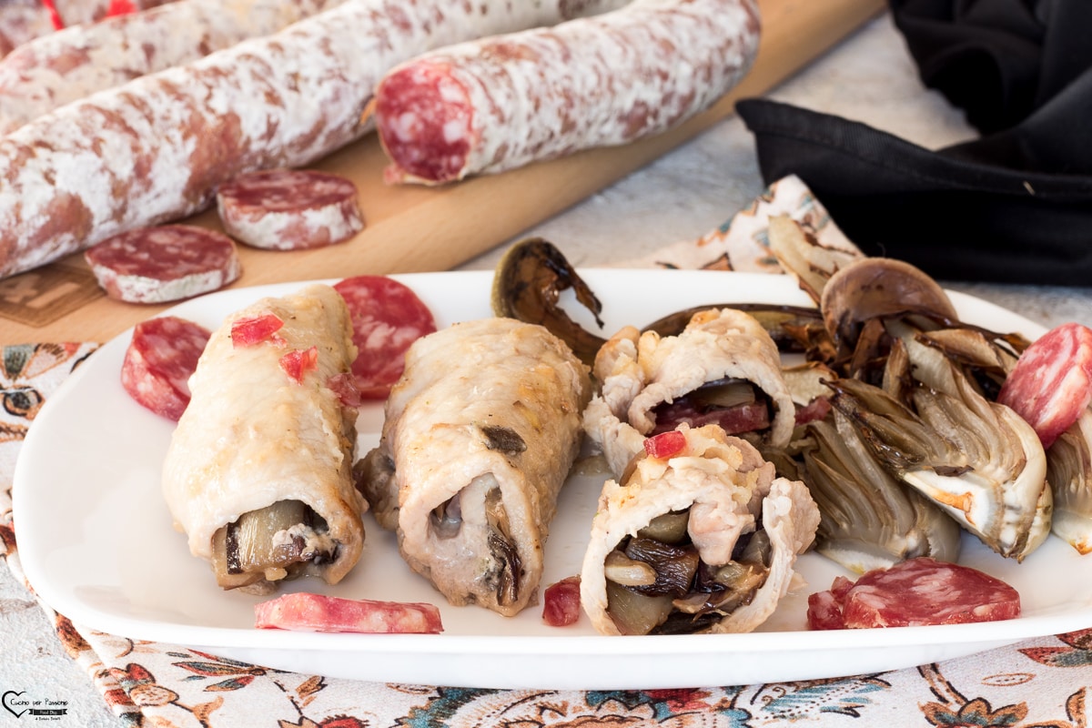 FLEISCHROULADEN MIT RADICCHIO UND CLAI WURST