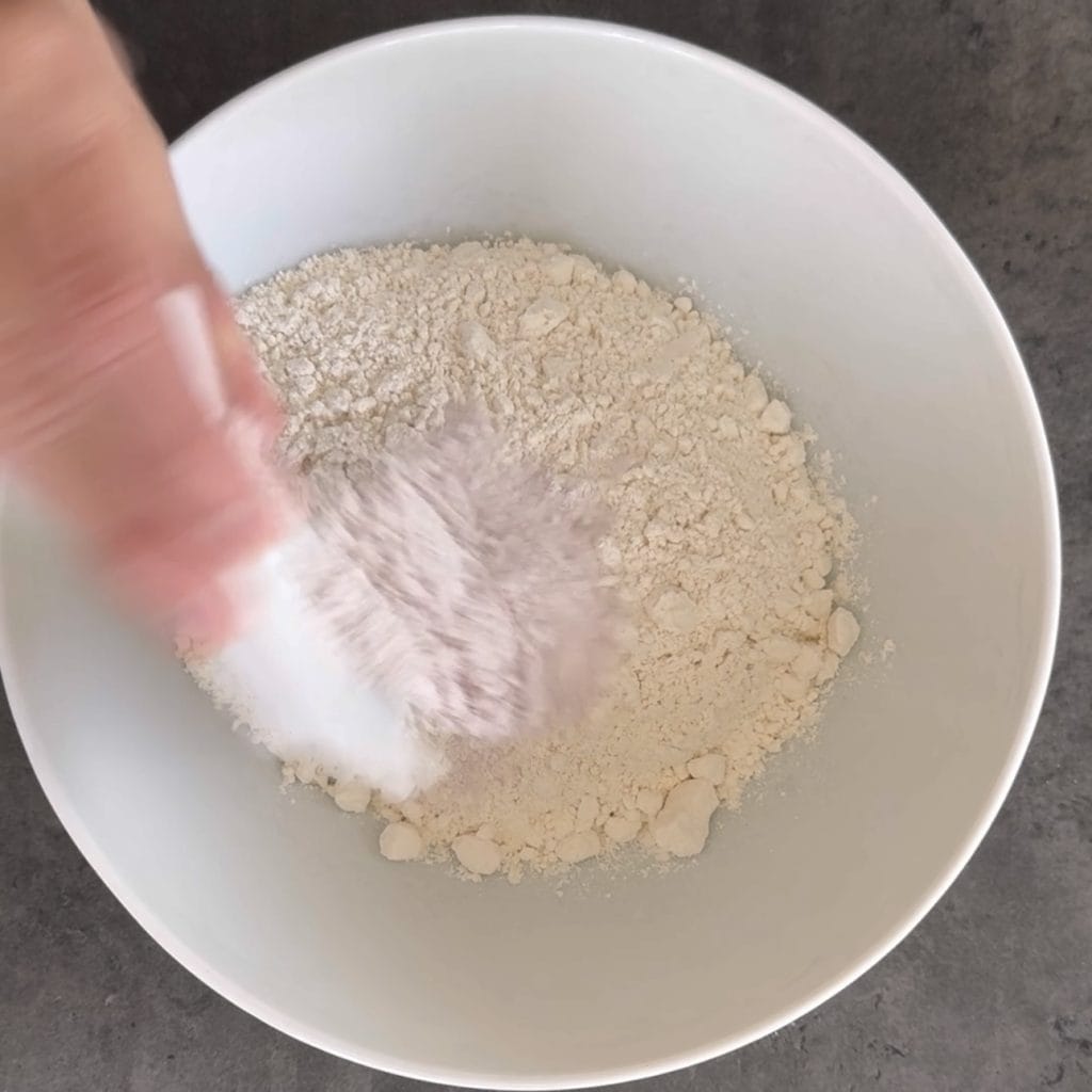 Focaccia mit Speck und Pilzen