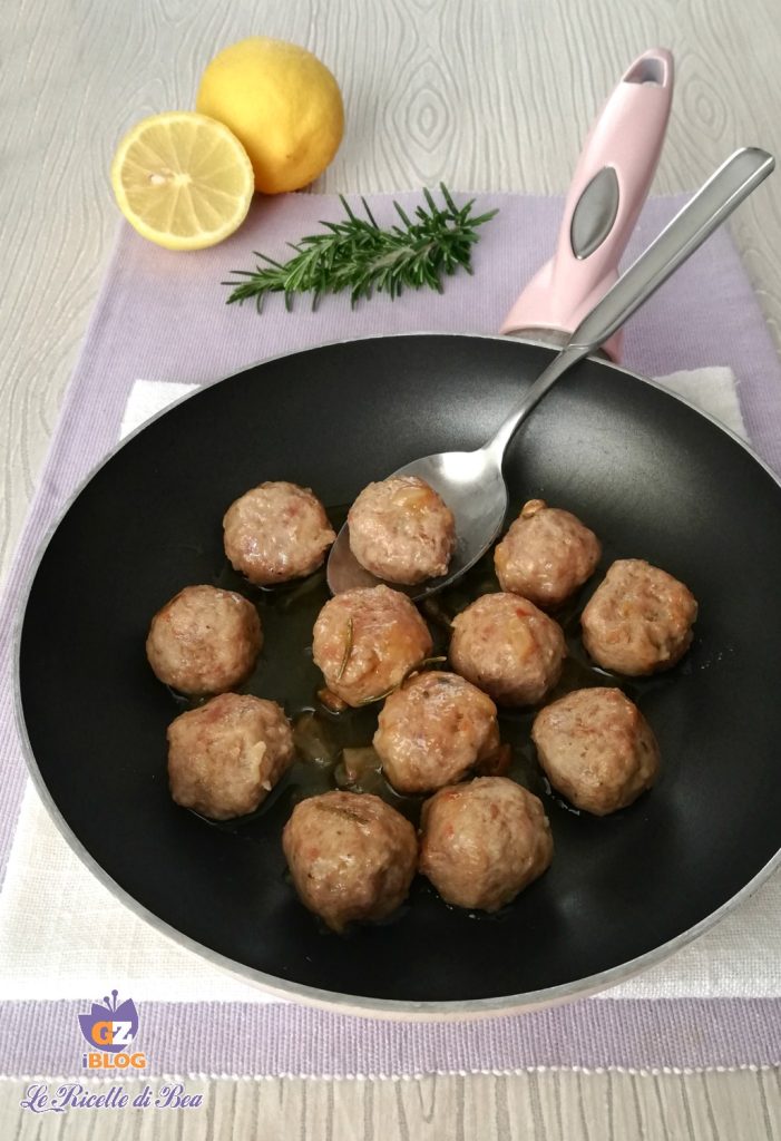 Frikadellen mit Rosmarin und Zitrone