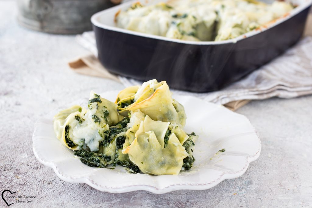 Gerollte Lasagne mit Spinat und Ricotta