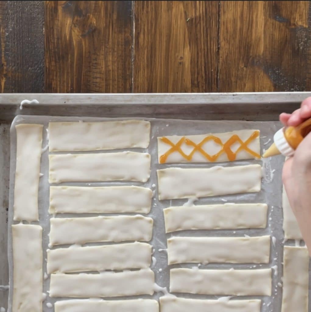 Glasierte Blätterteigschnitten