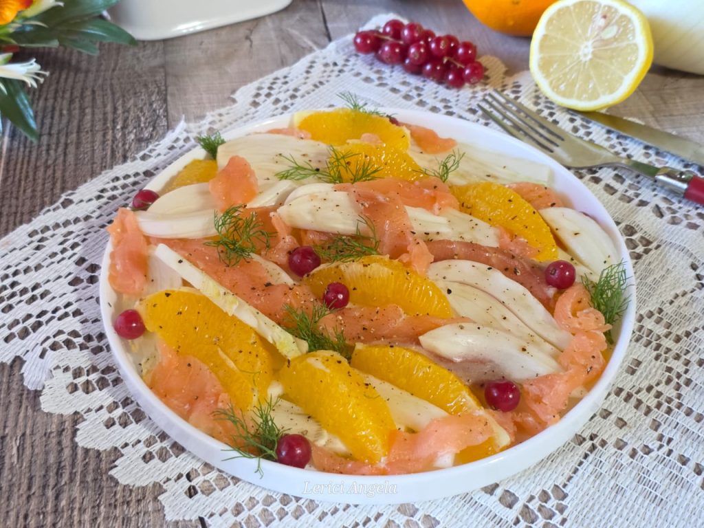 Salat aus Orangen, Fenchel und Lachs