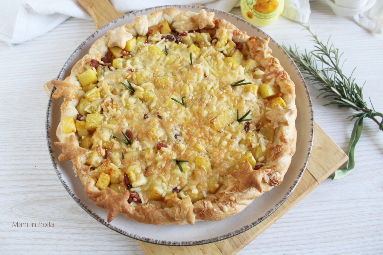 Herzhafter Kuchen mit Kartoffeln und Speck