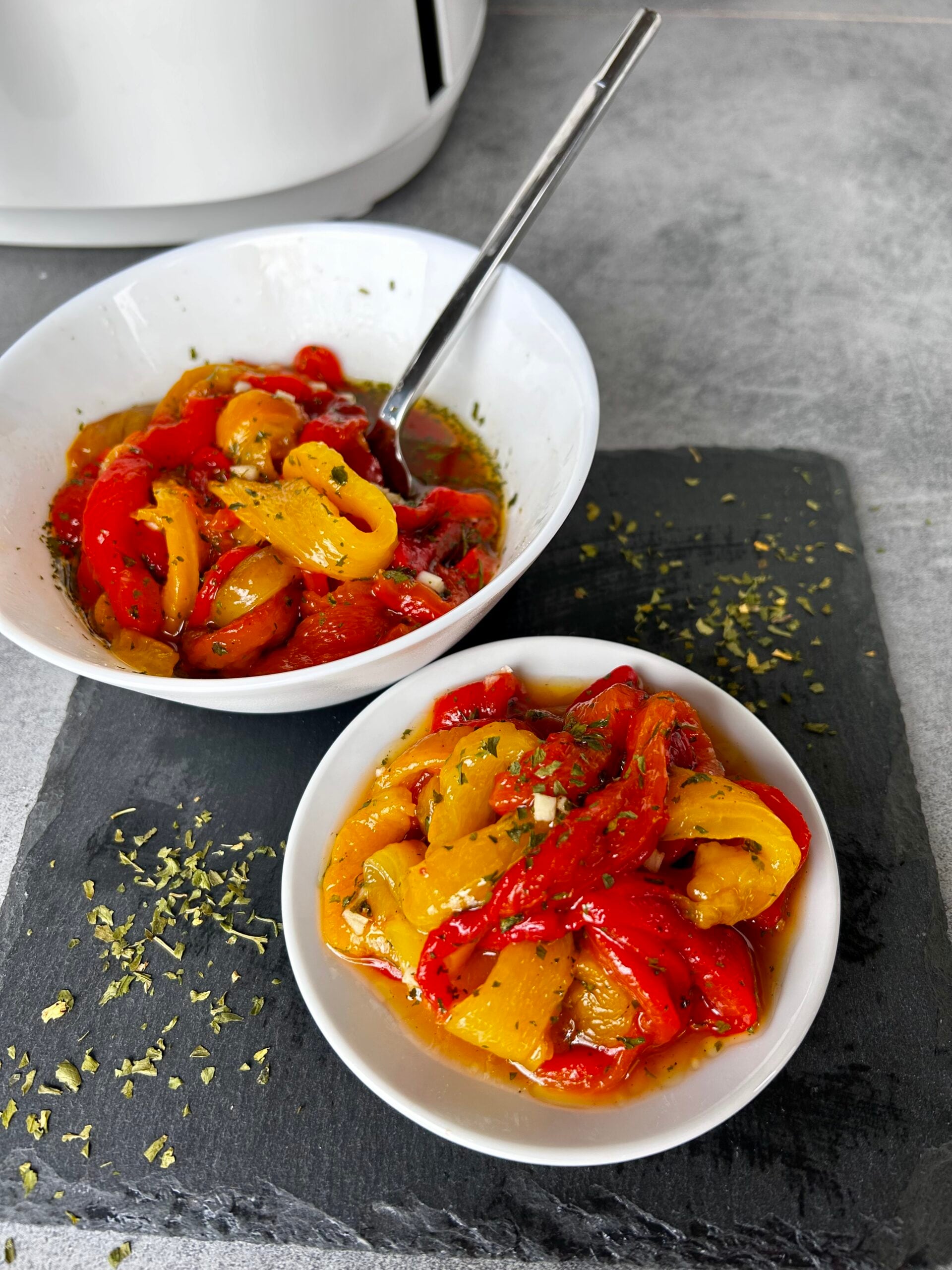 In der Heißluftfritteuse geröstete Paprika