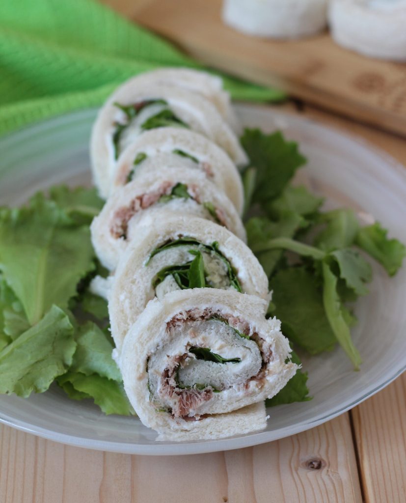 Sandwichrollen mit Thunfisch und Salat