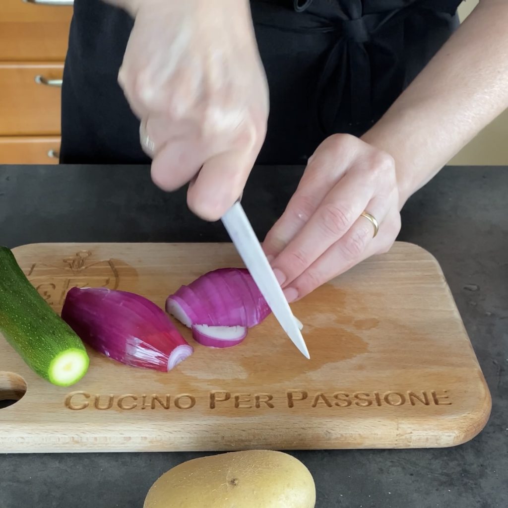 Im Ofen gebackene Omelette mit Gemüse