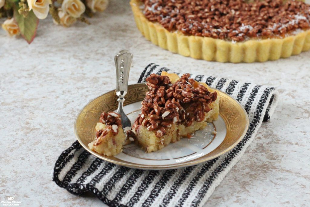 Kokos-Tarte mit Puffreis