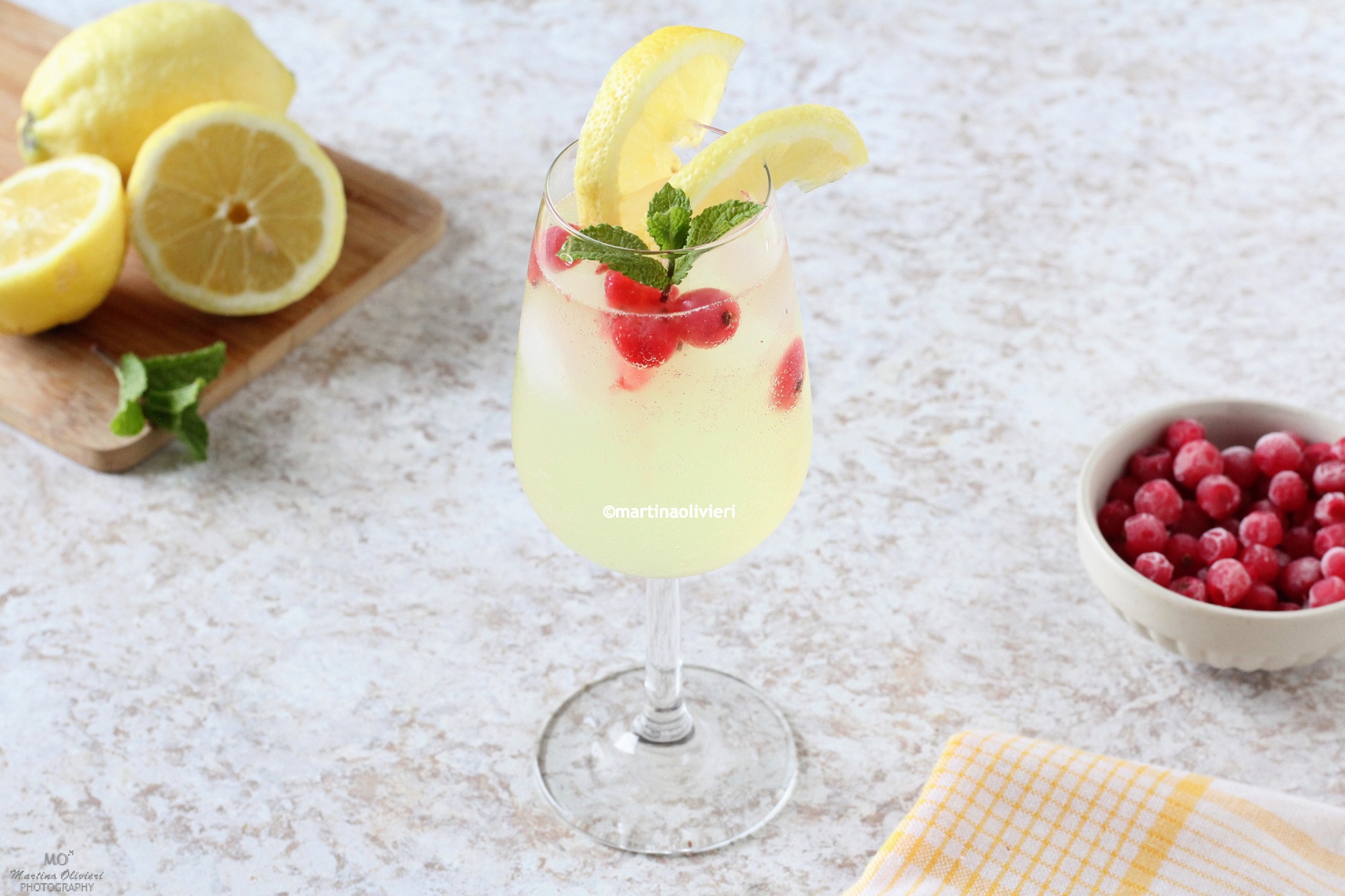 Limoncello Spritz
